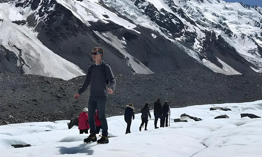 Full Day Tasman Glacier Heli Hike & Scenic Flights | Experience Oz 
