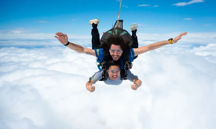 Great Ocean Road Weekday Tandem Skydive up to 15,000ft | Experience Oz