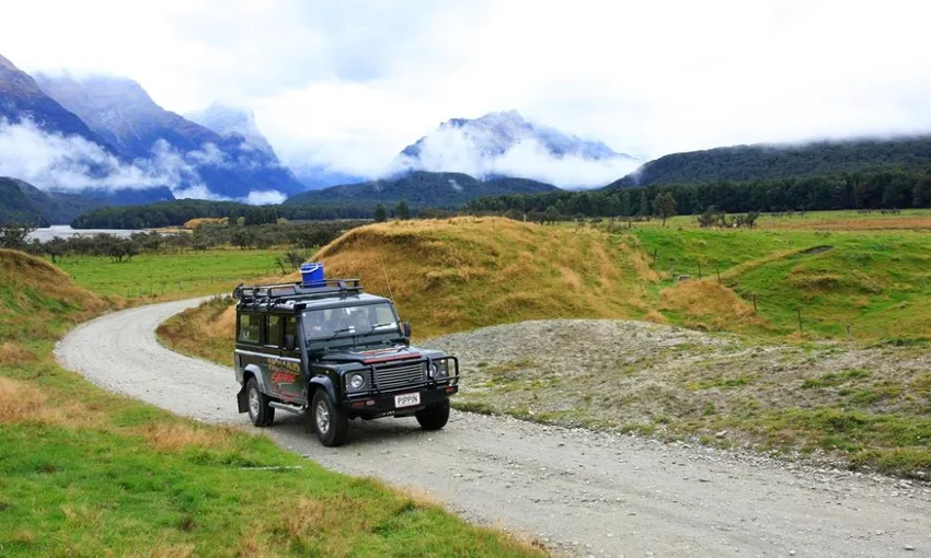 Full Day Queenstown Lord of the Rings Tour - Book Now | Experience Oz
