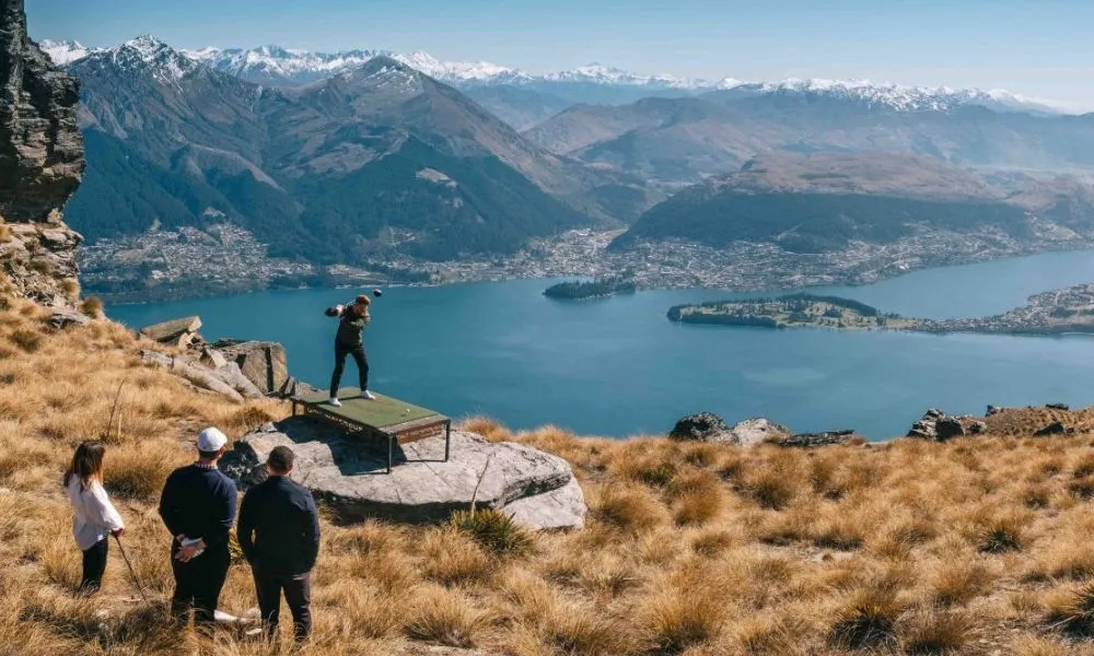 Queenstown Altitude Golf And Helicopter Flight | Experience Oz -5