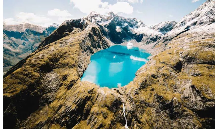 Queenstown Scenic Flight With Alpine Picnic | Experience Oz