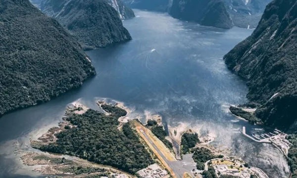 Milford Sound Scenic Helicopter Flight And Cruise 