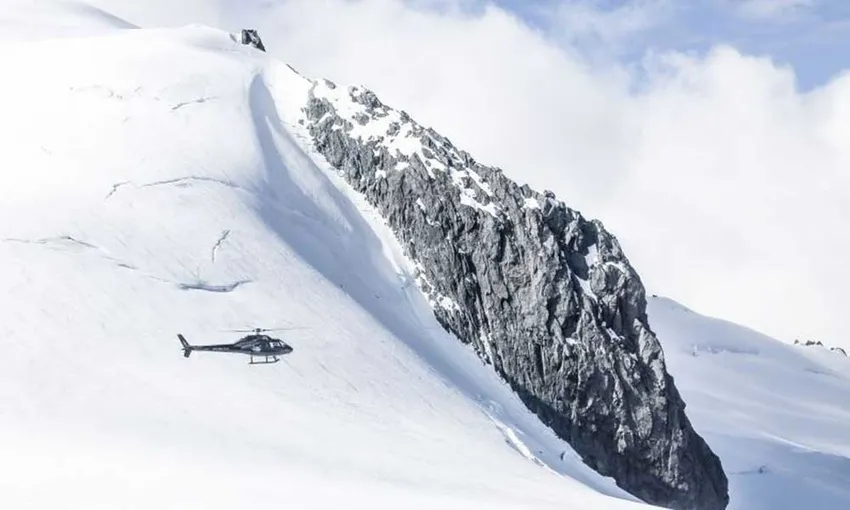 Queenstown Scenic Heli Flight with Glacier Landing - 1 Hour | Experience Oz