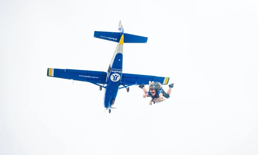 Wollongong Tandem Skydive up to 15,000ft with Transfers | Experience Oz-2