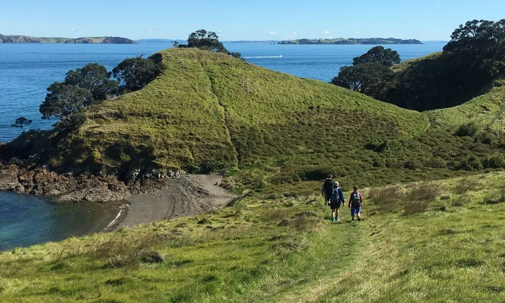 Waiheke Island Double Headland Walk | Experience Oz -1