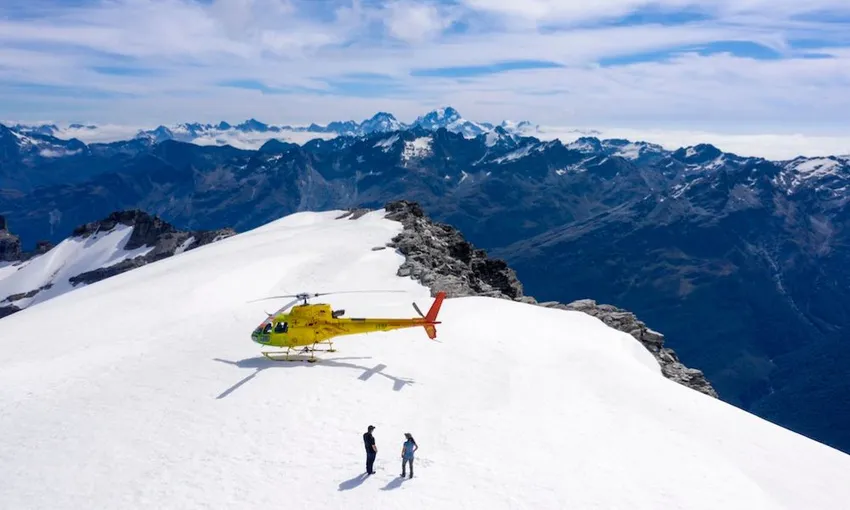 West Coast Beaches and Glaciers Helicopter Flight | Experience Oz