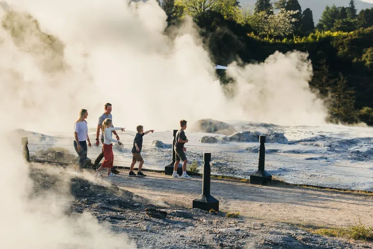 Guided Tour at Te Puia Rotorua - Book Now | Experience Oz