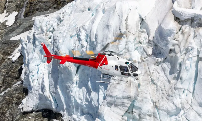Glacier Explorer & Earnslaw Burn Helicopter Flight - 50 Minutes