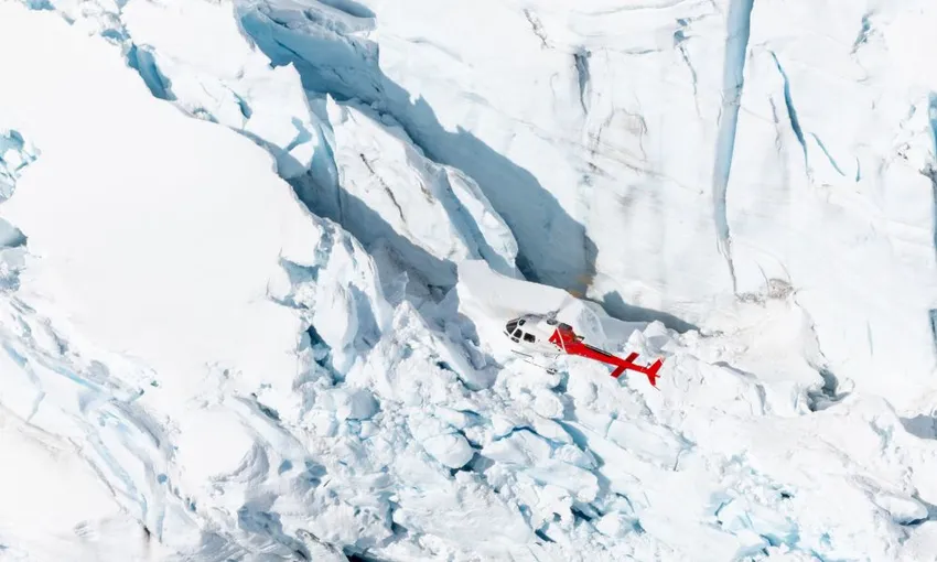 Glacier Explorer & Earnslaw Burn Helicopter Flight - 50 Minutes