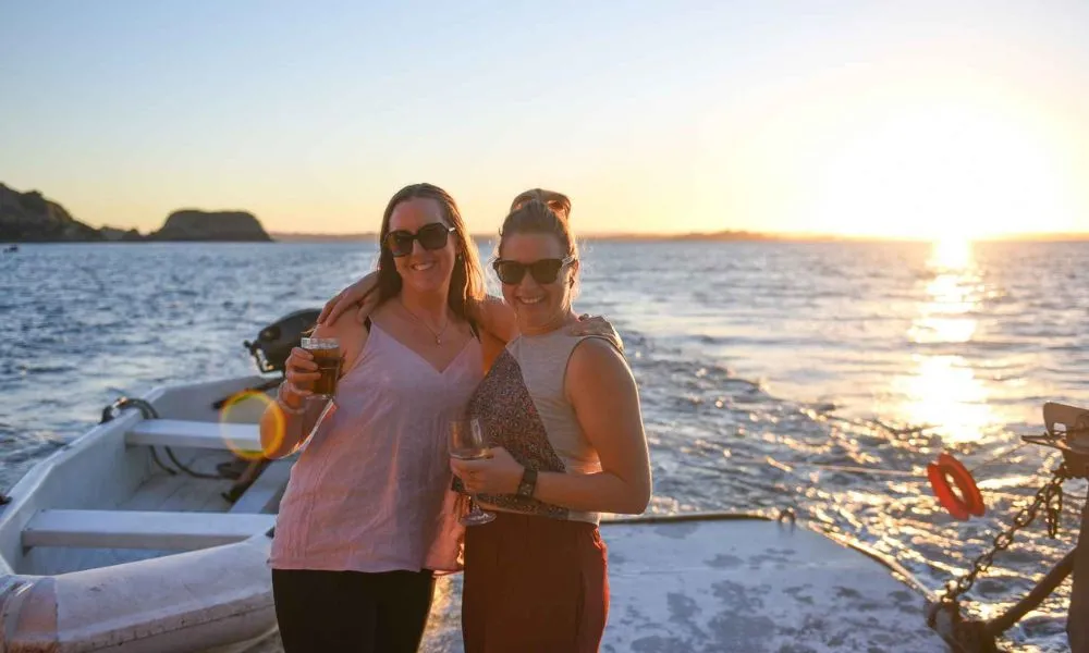 The Rock Overnight Bay of Islands Cruise | Experience Oz -3