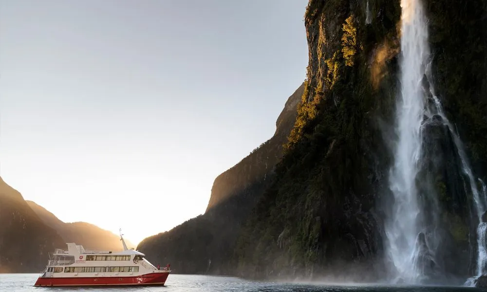 Milford Sound Helicopter and Cruise from Queenstown - Book Now | Experience Oz-2