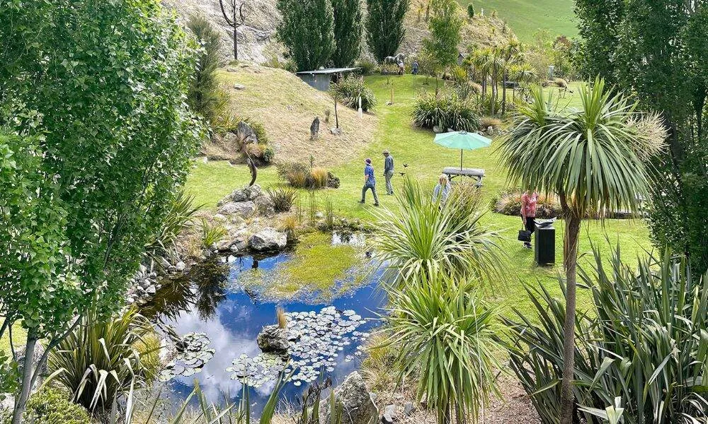 Self Guided Sculpture Park Experience | Experience Oz -1