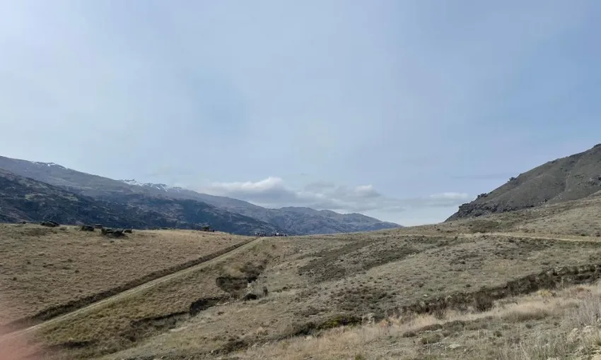 Cromwell to Clyde Lake Dunstan Trail Bike Ride - Book Now | Experience Oz