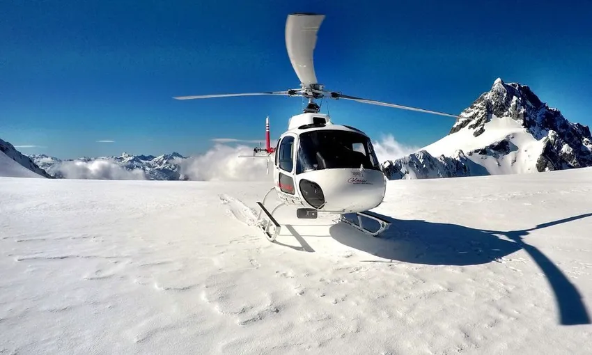 Milford Sound Private Charter Helicopter Flight - Book Now | Experience Oz