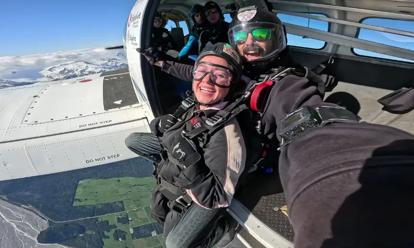 Franz Josef and Fox Glacier Tandem Skydive - 16,500ft | Experience Oz