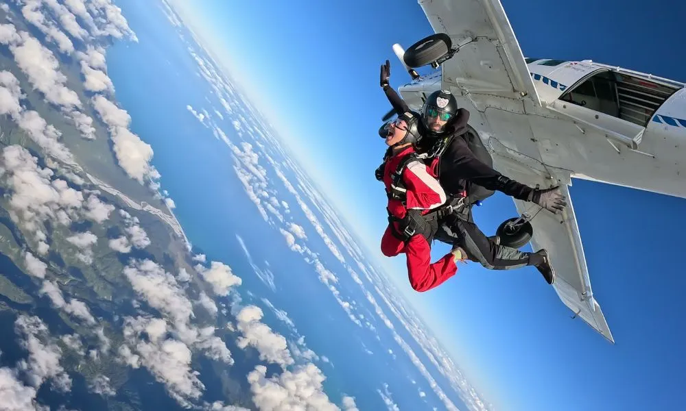 Franz Josef Skydive 18,000ft Kea Jump | Experience Oz-5