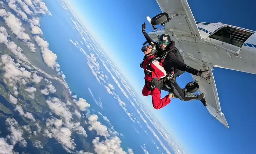 Franz Josef Skydive 18,000ft Kea Jump | Experience Oz