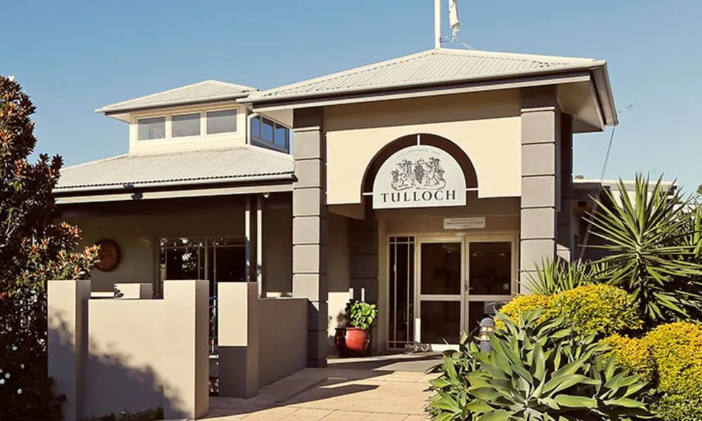 Hunter Valley Wine Tasting with Lunch at Tulloch Wines | Experience Oz-7