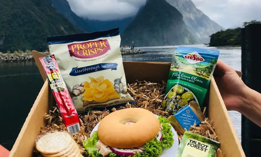 Milford Sound Tour from Queenstown - Full Day | Experience Oz