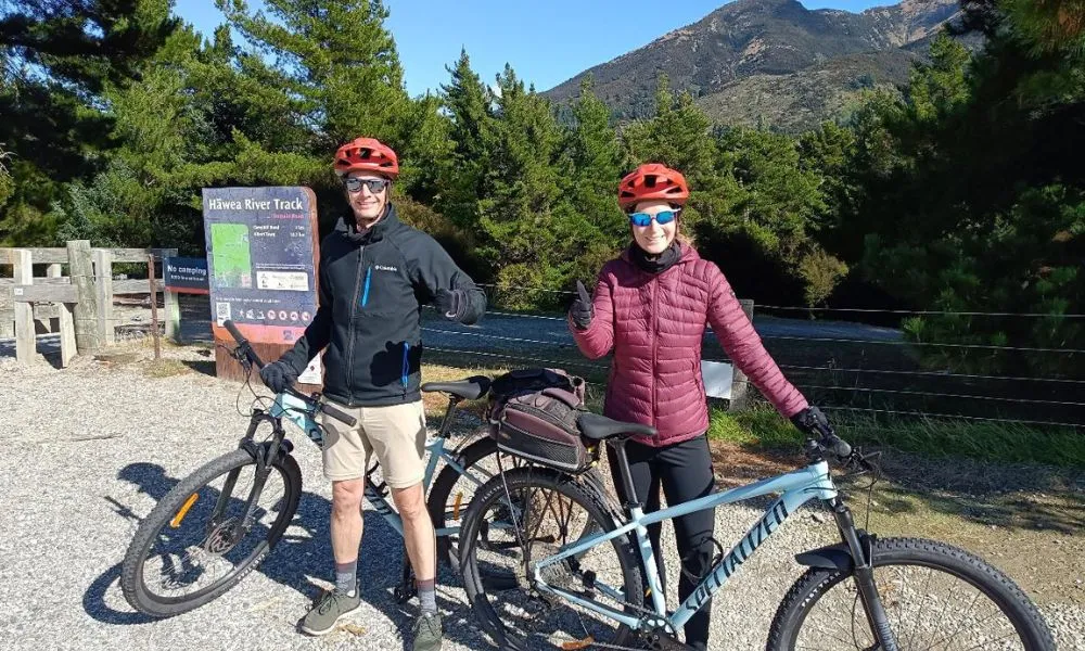 Self Guided Bike Tour from Lake Hawea to Wanaka | Experience Oz-2