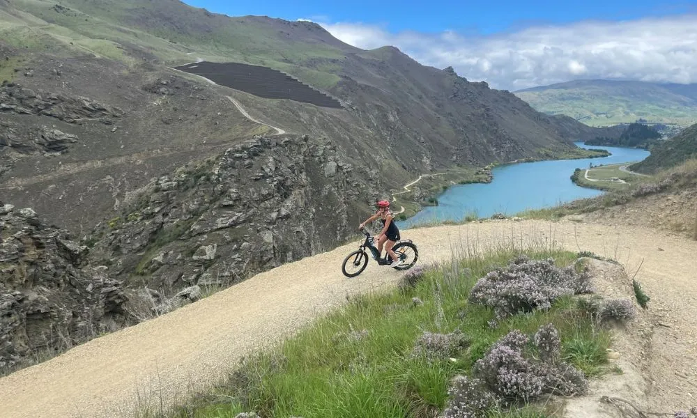 Self Guided Bike Tour from Lake Hawea to Wanaka | Experience Oz-5