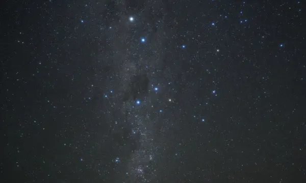 Uluru Astronomy Tour with Photography - 2.5 Hours