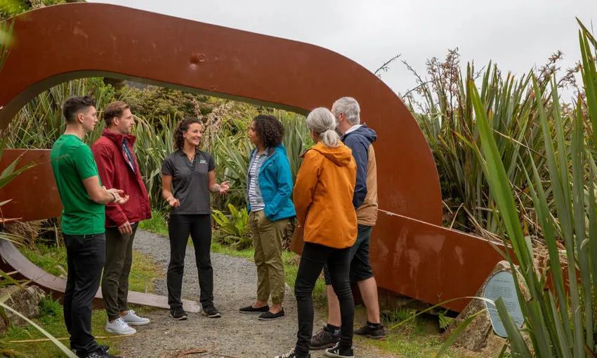 Stewart Island Village and Bay Tour New Zealand | Experience Oz