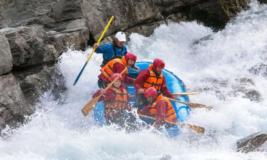 Shotover River Whitewater Rafting - Grade 3-5