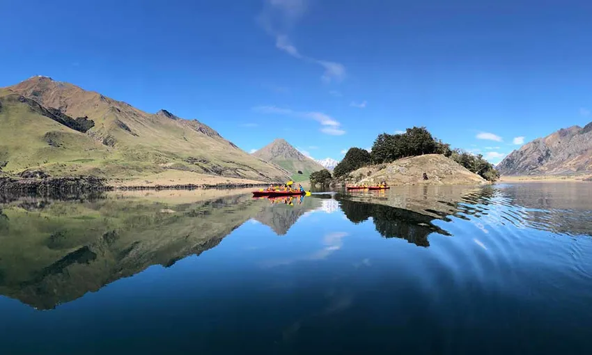 Moke Lake Self Guided Kayak Tour - Book Now | Experience Oz