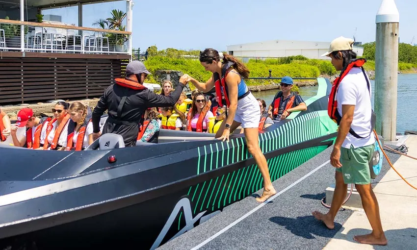Gold Coast Arro Jetboating Experience from Main Beach - Book Now | Experience Oz