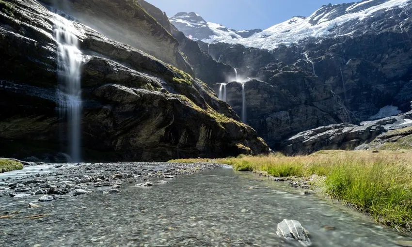 Mt Earnslaw Glacier Helicopter Flight - Book Now | Experience Oz