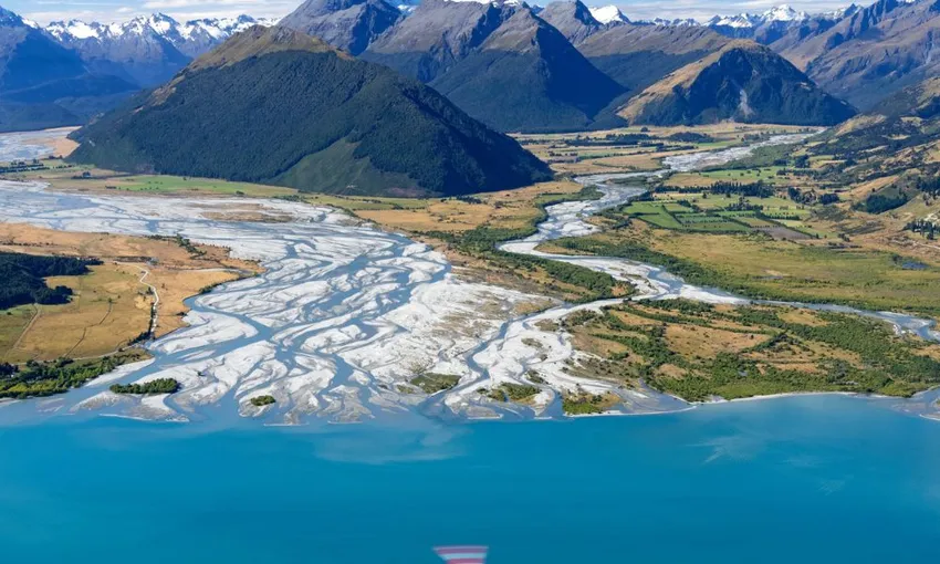 Mt Earnslaw Glacier Helicopter Flight - Book Now | Experience Oz