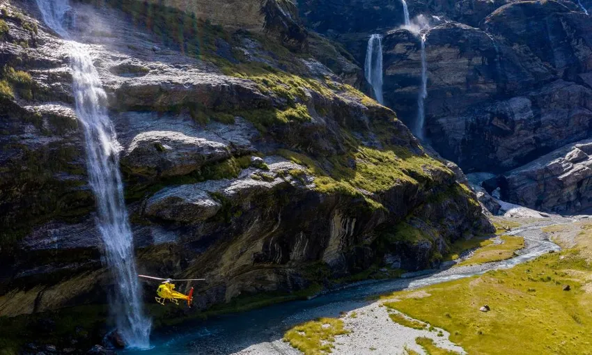 Mt Earnslaw Glacier Helicopter Flight - Book Now | Experience Oz
