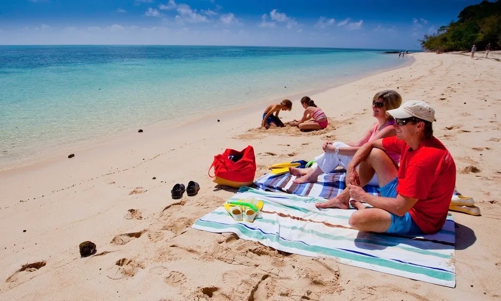 Green Island Full Day Cruise 9am Departure - Book Now | Experience Oz-4