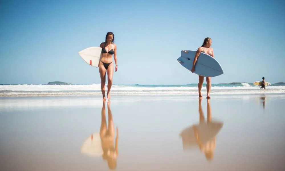 Byron Bay Small Group Surfing Lesson - Half Day | Experience OZ-2