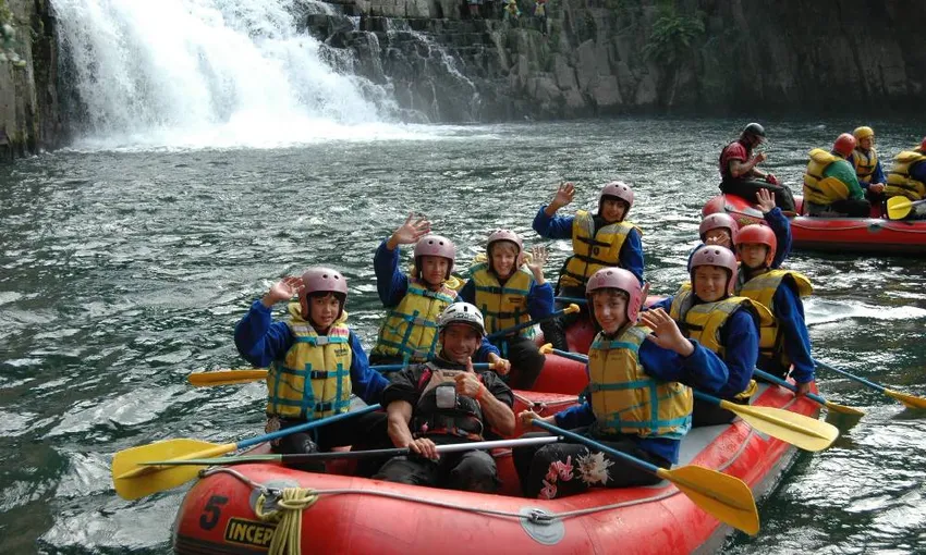 Grade 2 Rangitaiki River Rafting in Rotorua - Book Now | Experience Oz