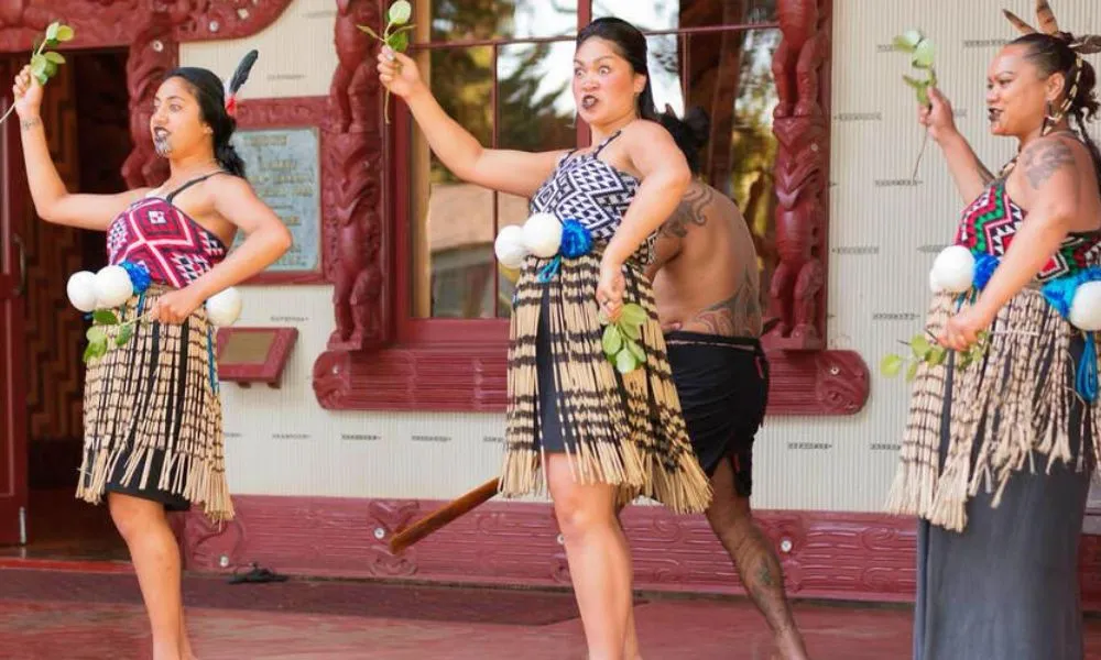 Waitangi Treaty Grounds NZ Performance and Hangi | Experience Oz + NZ-2