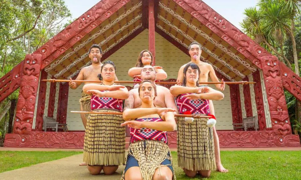 Waitangi Treaty Grounds NZ Performance and Hangi | Experience Oz + NZ-5