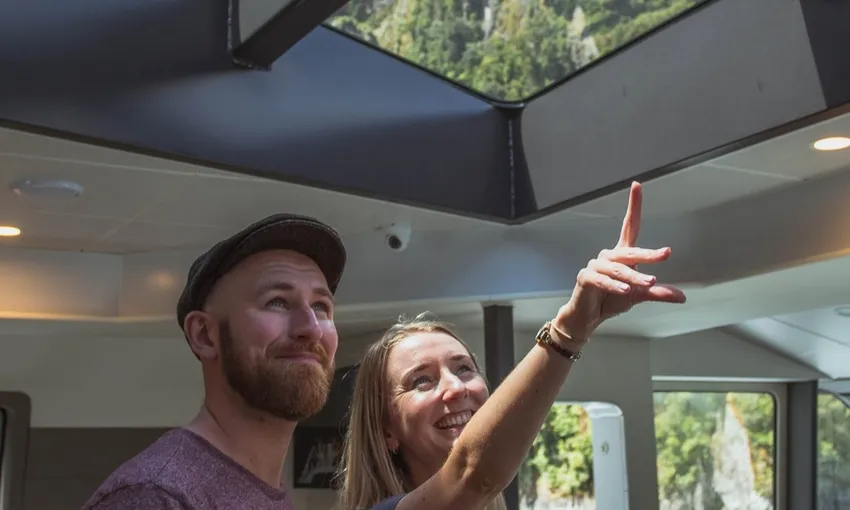 Milford Sound coach & cruise tour from Te Anau - Book Now | Experience OZ