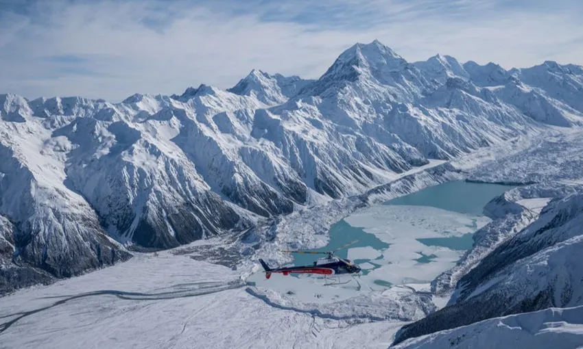 Mount Cook Helicopter Flight - 35 Minutes | Experience Oz + NZ