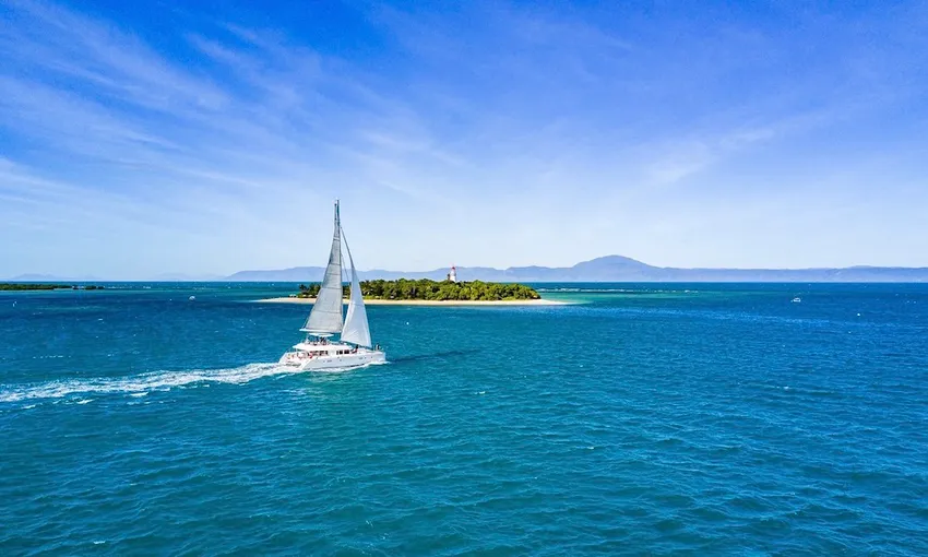 Full Day Great Barrier Reef Low Isles Tour - Book Now | Experience Oz