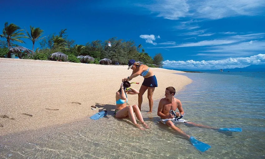 Full Day Great Barrier Reef Low Isles Tour - Book Now | Experience Oz