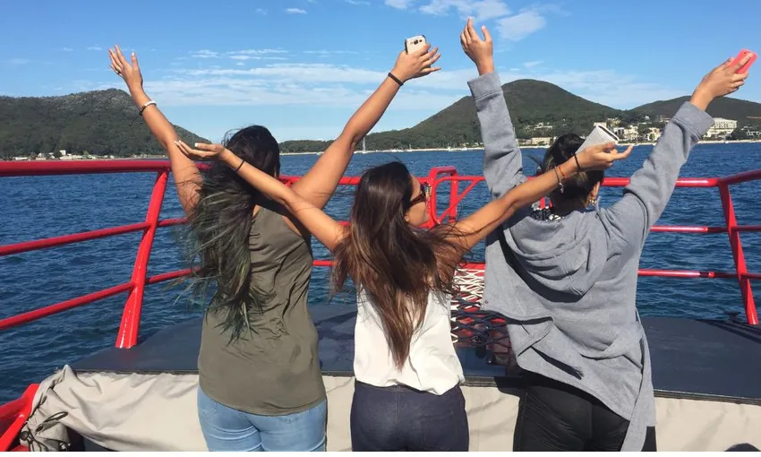 Port Stephens Dolphin Watch Express Cruise | Experience Oz
