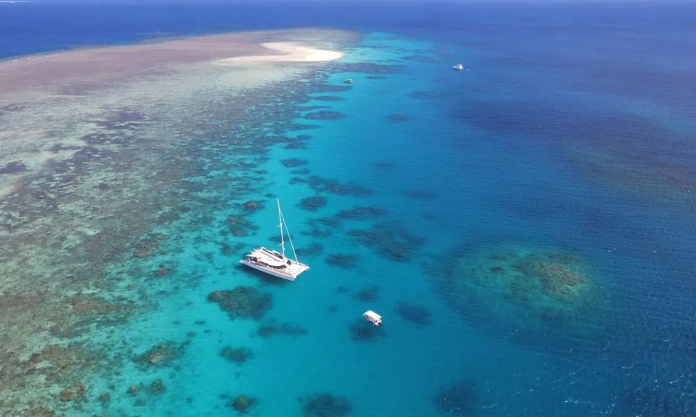 Outer Great Barrier Reef Sailing Cruise | Experience OZ-3