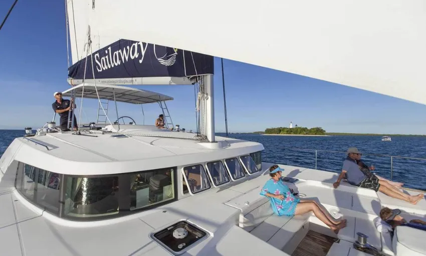 Sailaway Low Isles Afternoon Tour - Book Now | Experience Oz