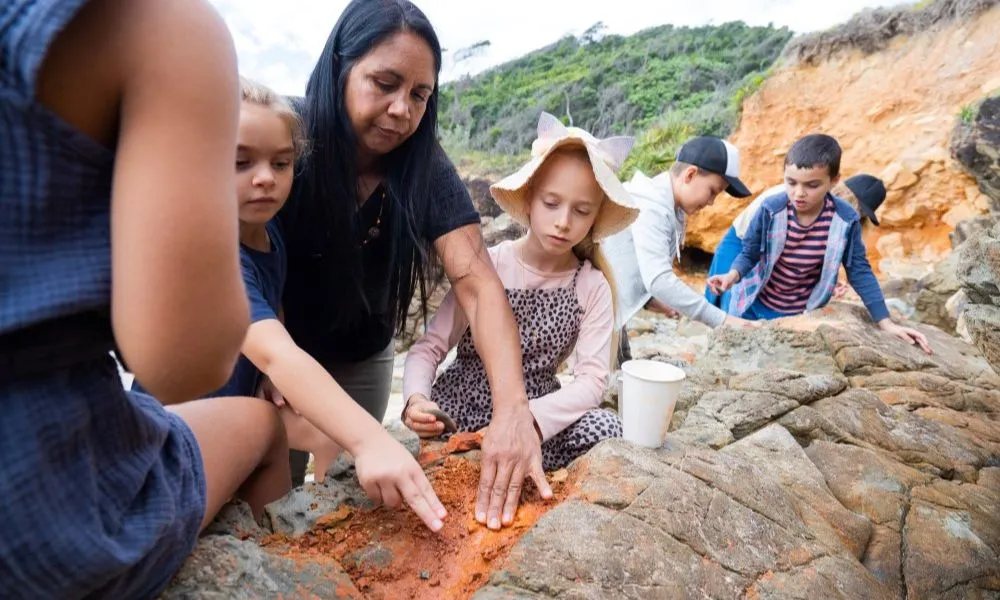 Broken Head Guided Aboriginal Tour | Book Now | Experience OZ-2