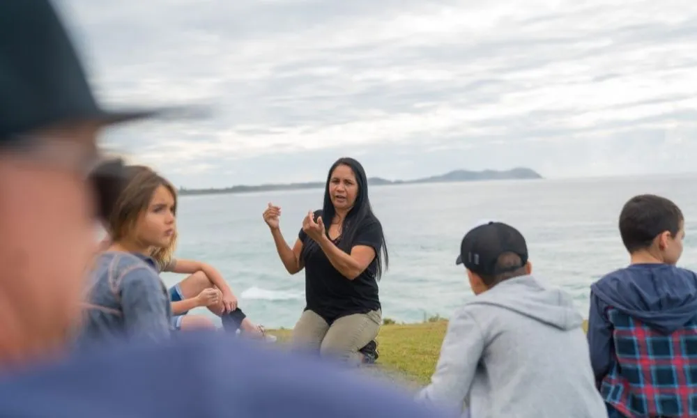 Broken Head Guided Aboriginal Tour | Book Now | Experience OZ-4