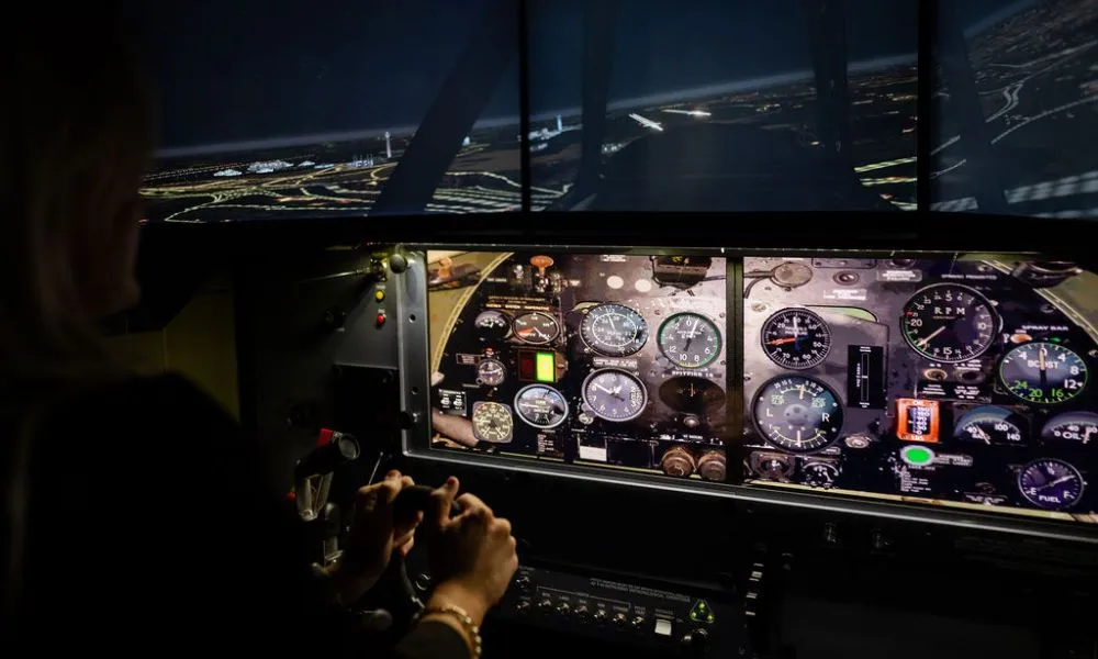 Temora Supermarine Spitfire Flight Simulator Experience | Experience OZ -1