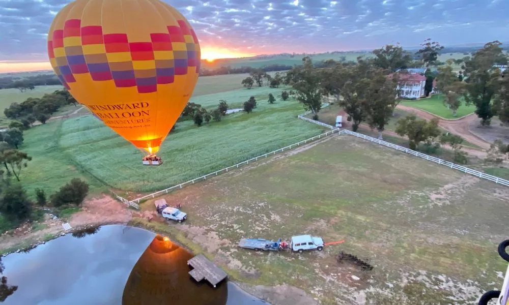 Avon Valley Hot Air Ballooning & Breakfast | Experience Oz-7