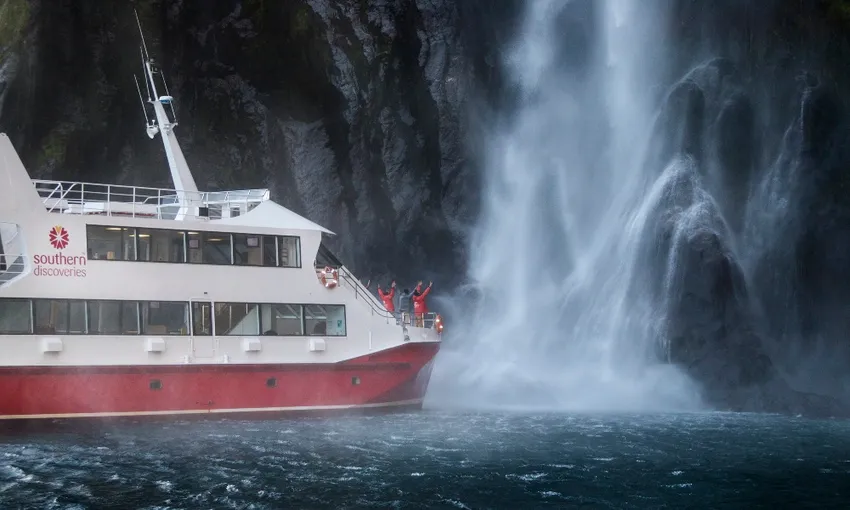 Southern Discoveries Milford Sound Cruise - Book Now | Experience Oz